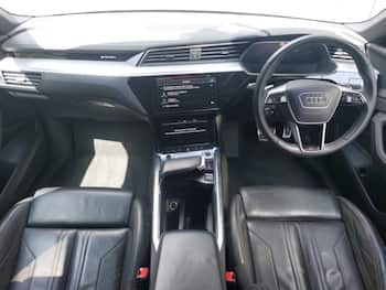 Used Audi Q8 2023 for sale - 79680129: Photo