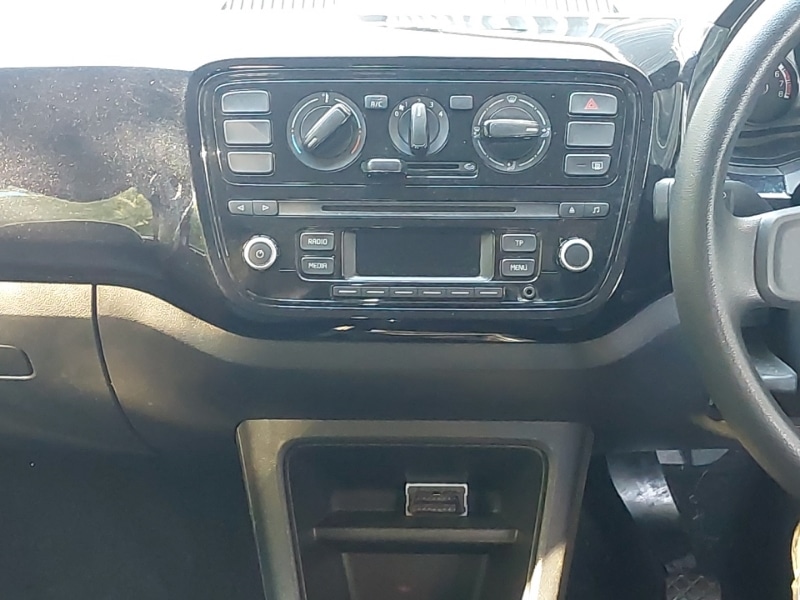 Used Volkswagen up! 2015 for sale - 75976881: Photo 11