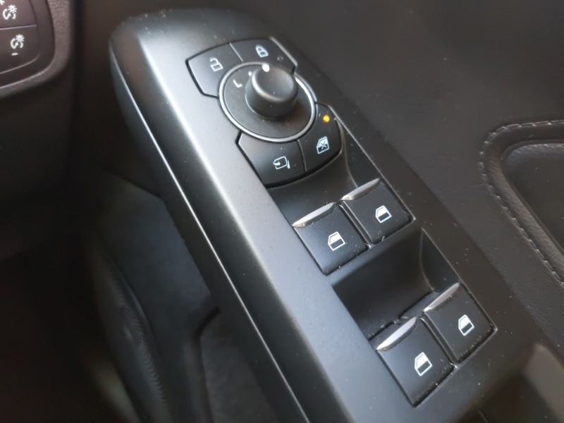 Used Ford Focus 2023 for sale - 76054033: Photo 18