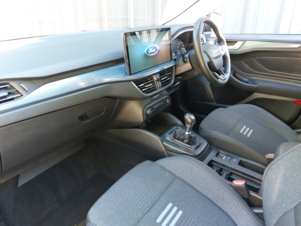 Used Ford Focus 2023 for sale - 76054033: Photo 5