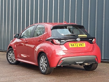 Used Toyota Yaris 2022 for sale - 77004656: Photo