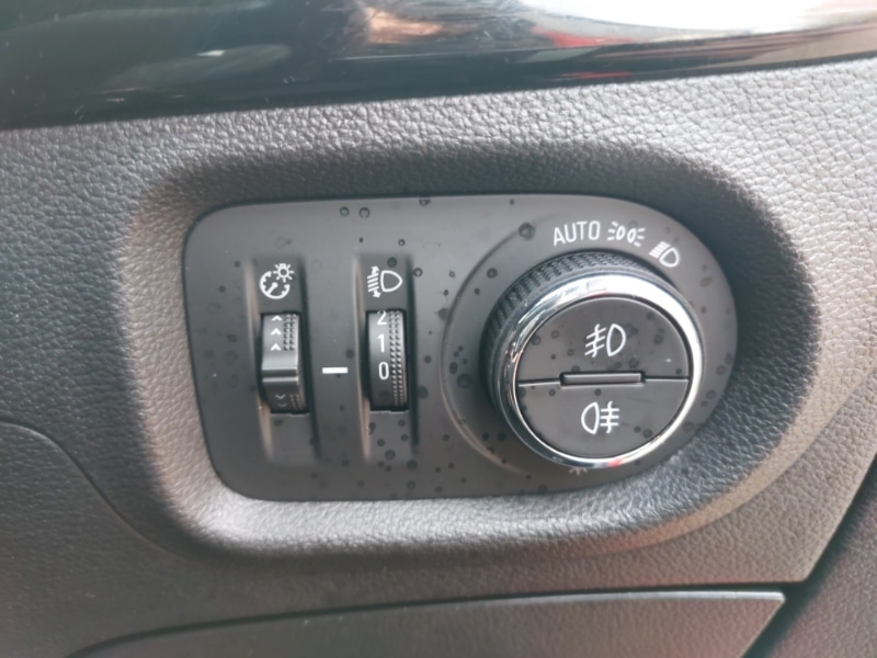 Used Vauxhall Astra 2017 for sale - 76737128: Photo 18