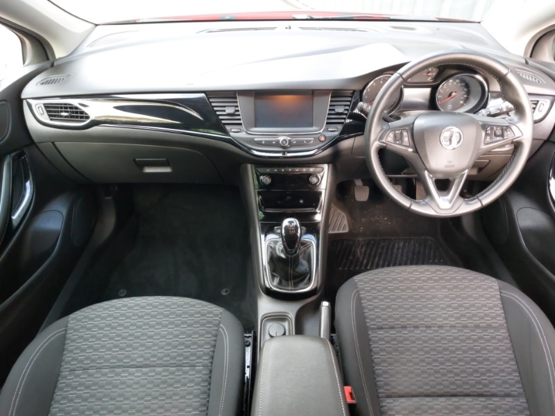 Used Vauxhall Astra 2017 for sale - 76737128: Photo 2