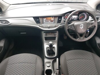 Used Vauxhall Astra 2019 for sale - 77823009: Photo