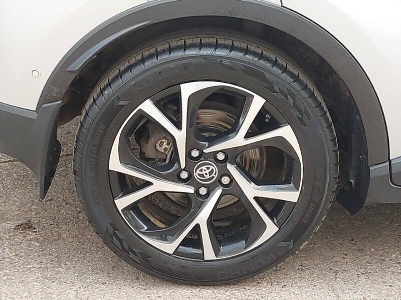 Used Toyota C-HR 2018 for sale - 77689779: Photo 14