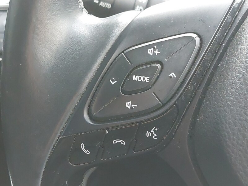 Used Toyota C-HR 2018 for sale - 77689779: Photo 18