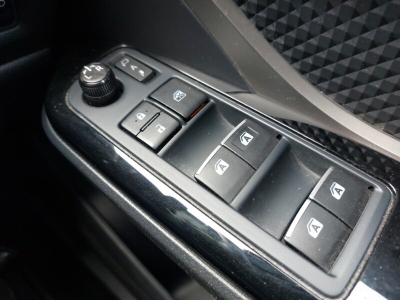 Used Toyota C-HR 2018 for sale - 77689779: Photo 19