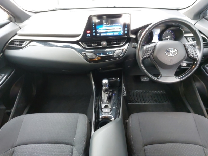Used Toyota C-HR 2018 for sale - 77689779: Photo 2