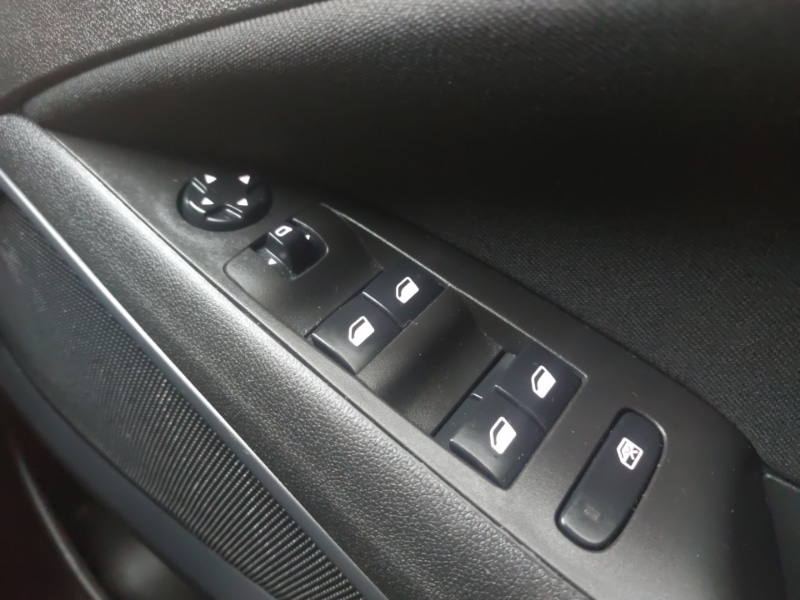 Used Vauxhall Crossland X 2018 for sale - 76471721: Photo 19