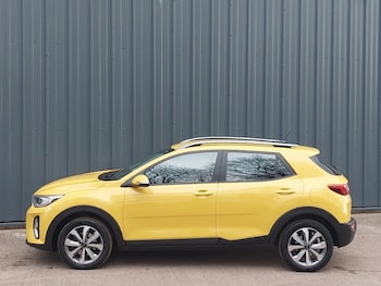 Used Kia Stonic 2023 for sale - 77611125: Photo