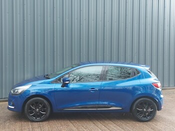Used Renault Clio 2018 for sale - 77352731: Photo