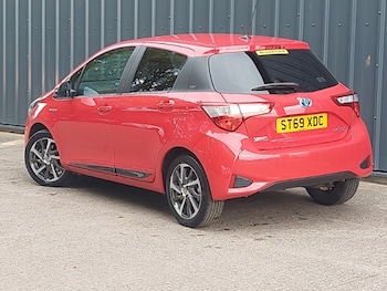 Used Toyota Yaris 2020 for sale - 76221437: Photo 3
