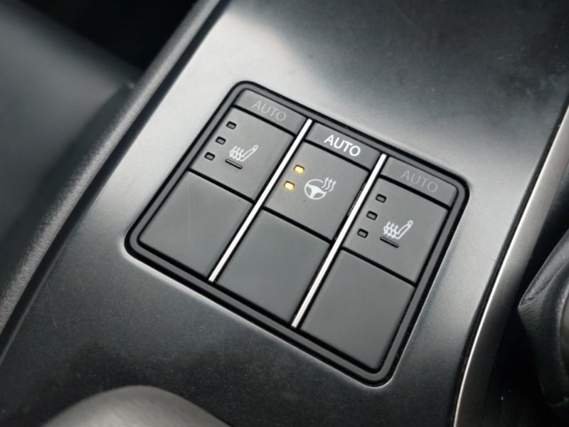 Used Lexus UX 2023 for sale - 76920375: Photo 16