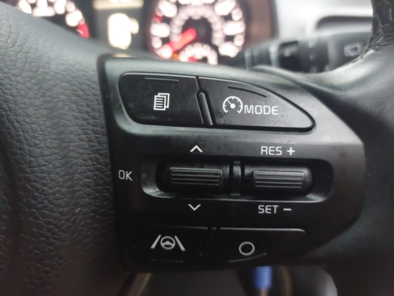 Used Kia Stonic 2023 for sale - 76511700: Photo 15