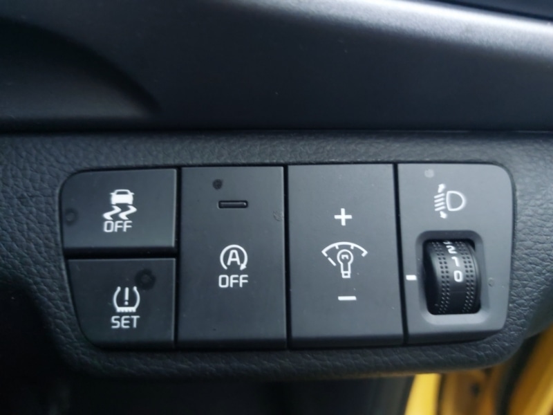 Used Kia Stonic 2023 for sale - 76511700: Photo 18