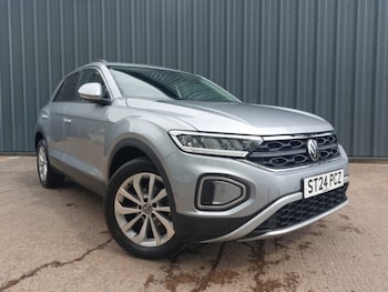 Used Volkswagen T-Roc 2024 for sale - 78467345: Photo