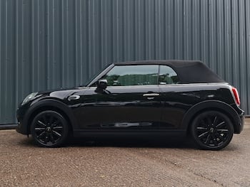 Used MINI Convertible 2019 for sale - 79432897: Photo