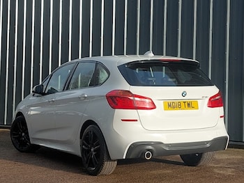 Used BMW 2 Series 2018 for sale - 77209482: Photo