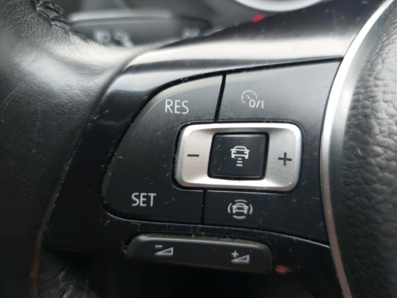 Used Volkswagen Tiguan 2018 for sale - 76763898: Photo 15