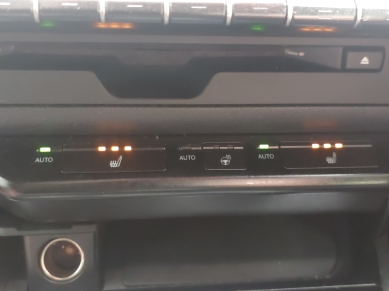 Used Lexus UX 2019 for sale - 76321520: Photo 17