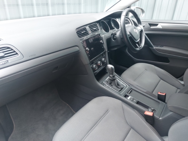 Used Volkswagen Golf 2019 for sale - 77424497: Photo 5