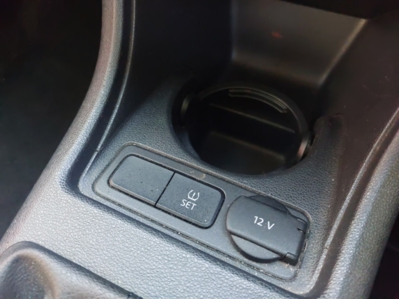 Used Volkswagen up! 2015 for sale - 76317675: Photo 17