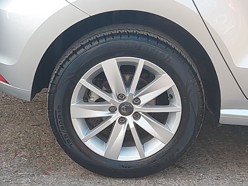 Used Volkswagen Polo 2015 for sale - 77987607: Photo 14