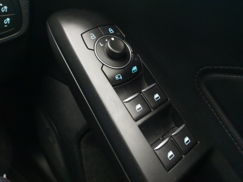 Used Ford Focus 2022 for sale - 76975058: Photo 16