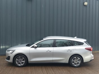 Used Ford Focus 2022 for sale - 76975058: Photo