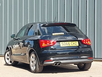 Used Audi A1 2017 for sale - 76121181: Photo