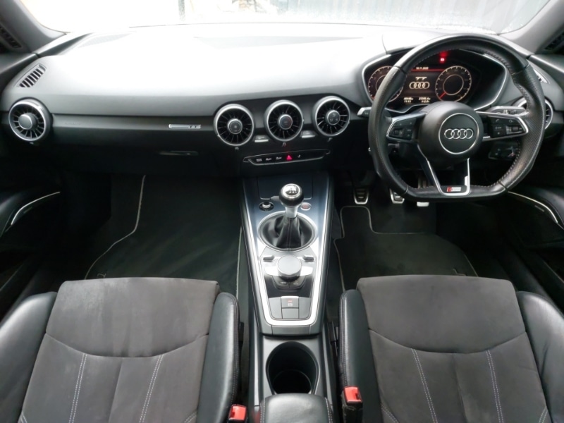 Used Audi TT 2017 for sale - 76613792: Photo 2