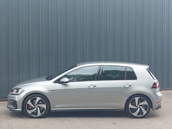 Used Volkswagen Golf 2019 for sale - 78656317: Photo