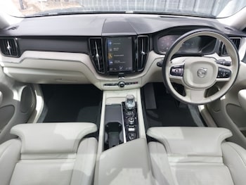 Used Volvo XC60 2021 for sale - 78747347: Photo