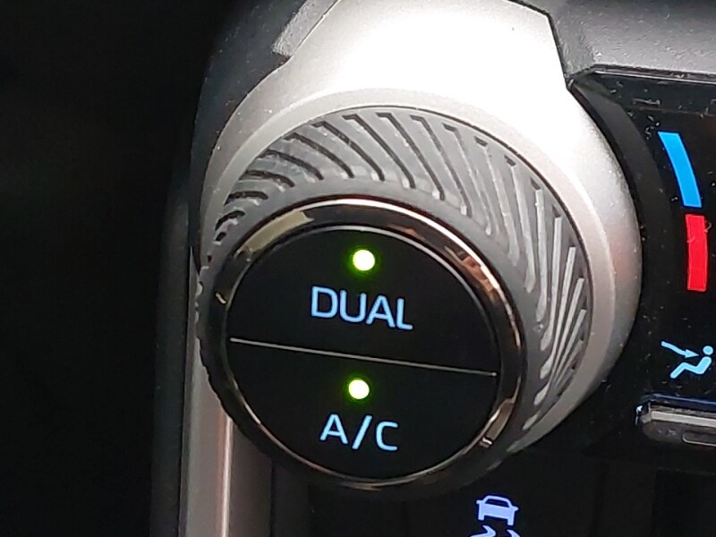 Used Toyota RAV4 2019 for sale - 77556278: Photo 17