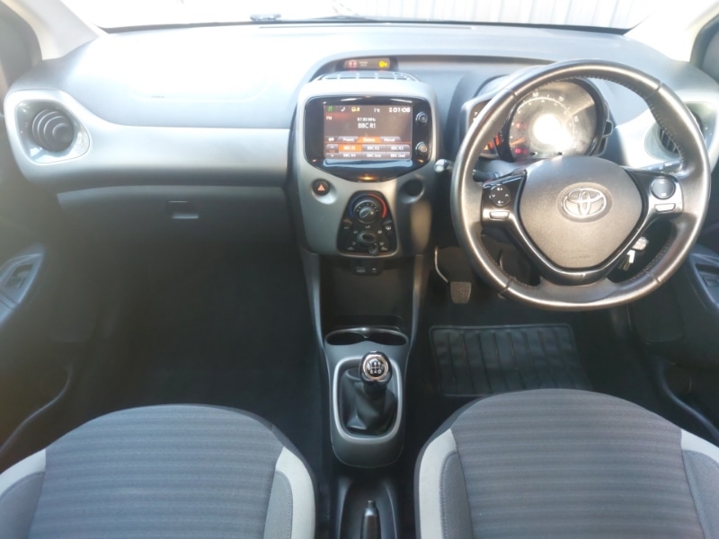 Used Toyota AYGO 2019 for sale - 77544493: Photo 2