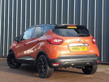 Used Renault Captur 2016 for sale - 77209502: Photo