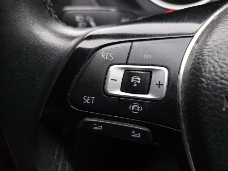 Used Volkswagen Tiguan 2018 for sale - 77202074: Photo 14