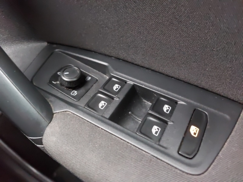 Used Volkswagen Tiguan 2018 for sale - 77202074: Photo 18