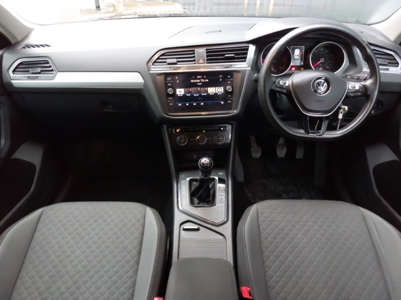 Used Volkswagen Tiguan 2018 for sale - 77202074: Photo 2