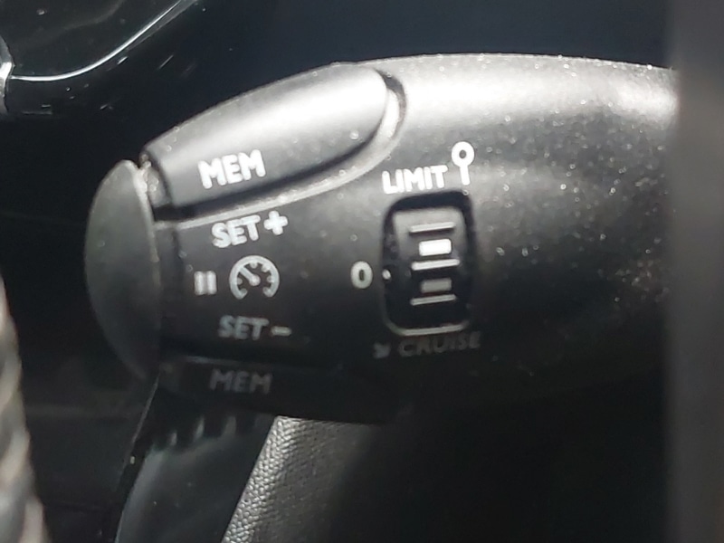 Used Peugeot 2008 2021 for sale - 78006211: Photo 18