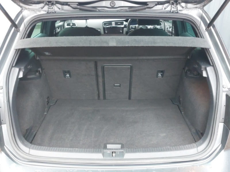 Used Volkswagen Golf 2018 for sale - 77771708: Photo 8