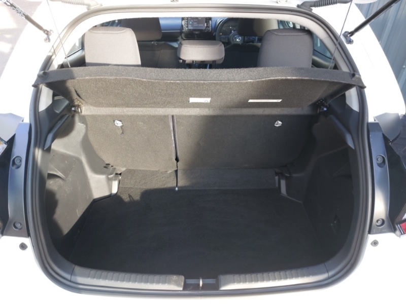 Used Toyota Yaris 2023 for sale - 76639397: Photo 8