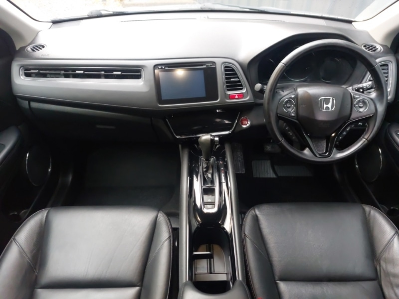 Used Honda HR-V 2017 for sale - 76567318: Photo 2