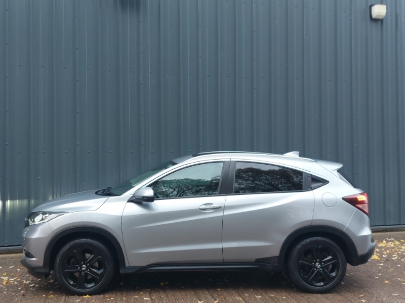 Used Honda HR-V 2017 for sale - 76567318: Photo 4