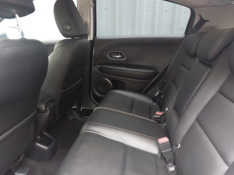 Used Honda HR-V 2017 for sale - 76567318: Photo 6