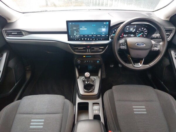 Used Ford Focus 2023 for sale - 76130087: Photo 2