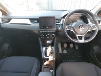 Used Renault Captur 2020 for sale - 77947999: Photo