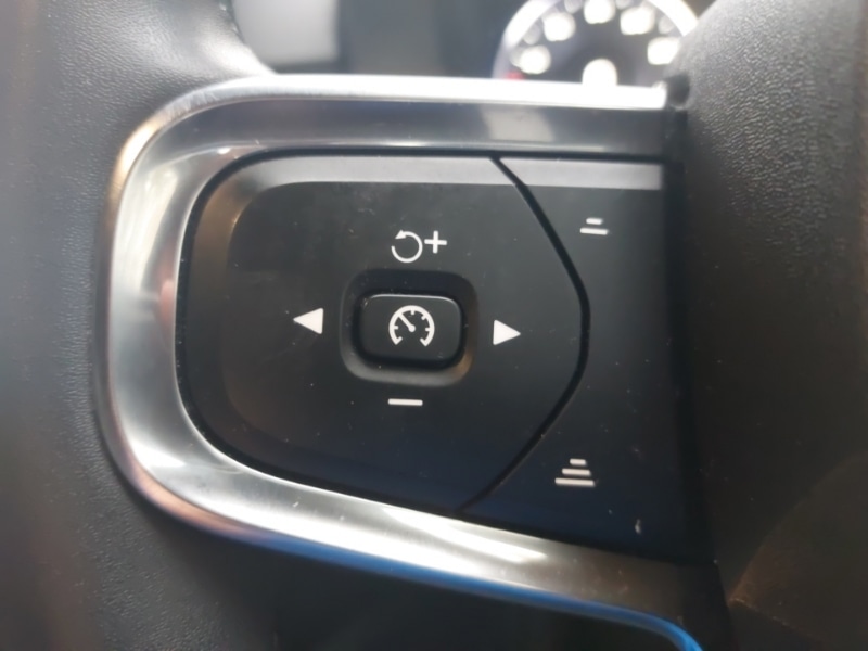 Used Volvo XC40 2022 for sale - 76721630: Photo 18