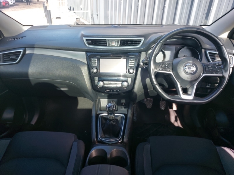 Used Nissan Qashqai 2018 for sale - 77947984: Photo 2