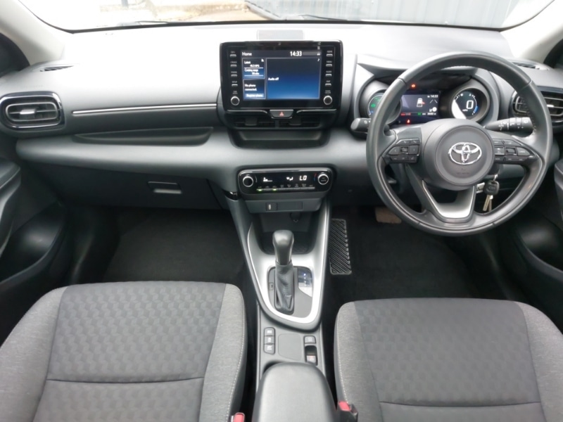 Used Toyota Yaris 2020 for sale - 77548892: Photo 2